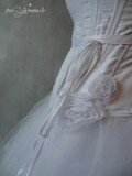 détail robe fleurs